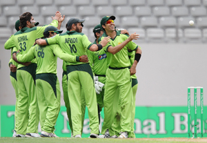 Wasim Bari cautions Pakistan players ahead of India tour